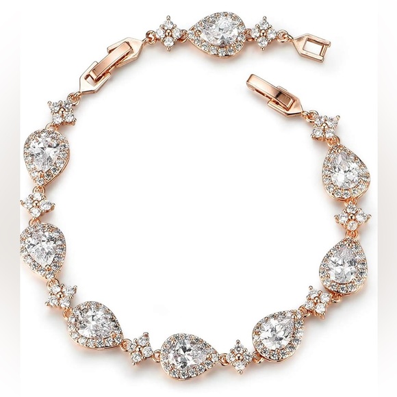 Teardrop wedding bracelet with extender - Picture 4 of 7